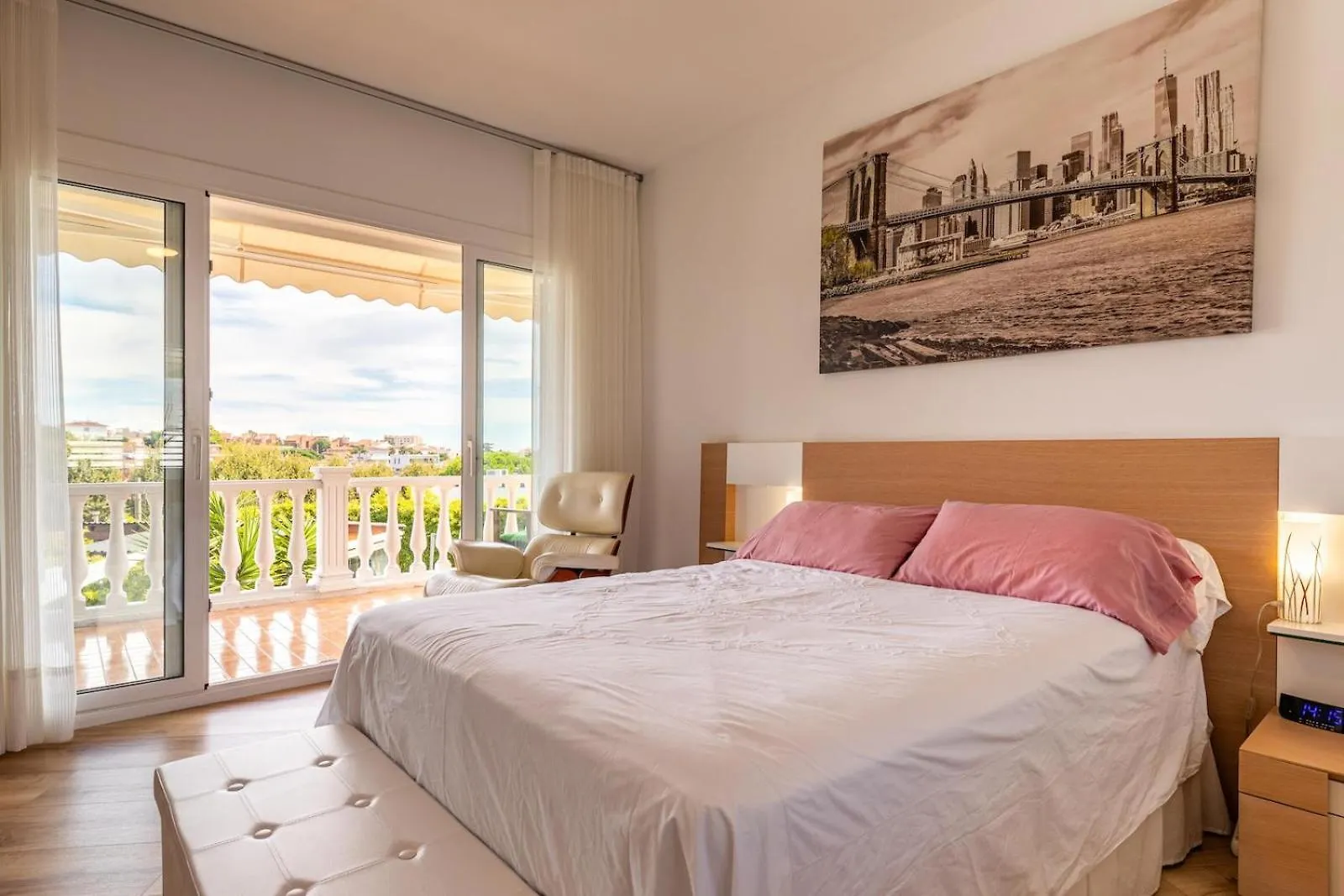 Chic Villa With Pool & Near Beach El Carrer del Canonge