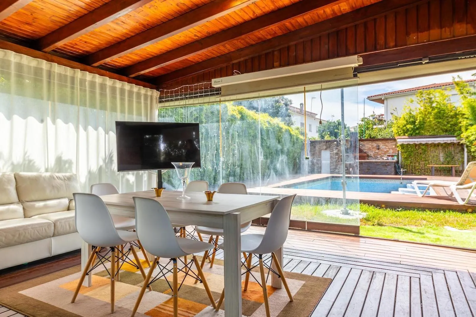 Chic Villa With Pool & Near Beach El Carrer del Canonge Spanien